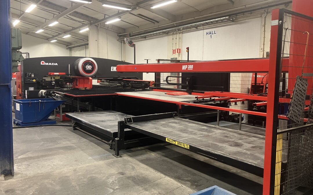 Amada EMZ 3610 MP300